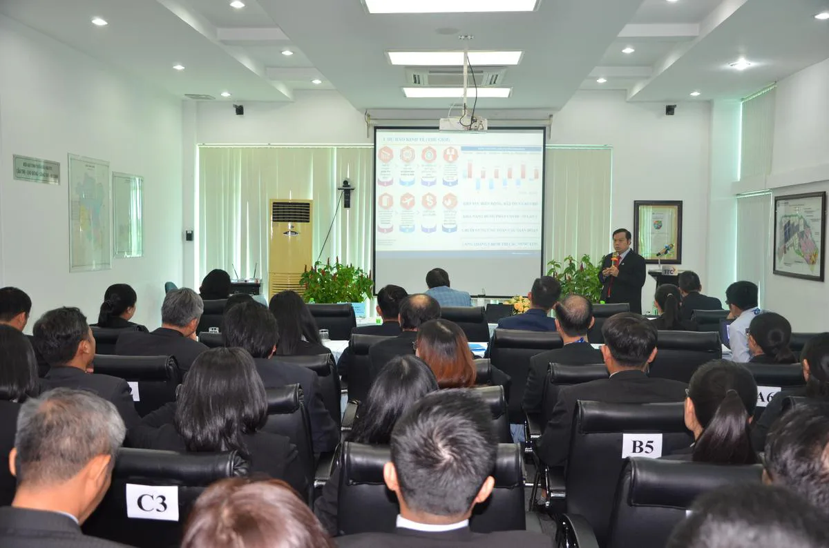 Hội nghị sơ kết hoạt động 6 tháng đầu năm và triển khai kế hoạch hoạt động 6 tháng cuối năm 2020 - Công Ty CP Khu Công Nghiệp Thành Thành Công (TTC IZ)