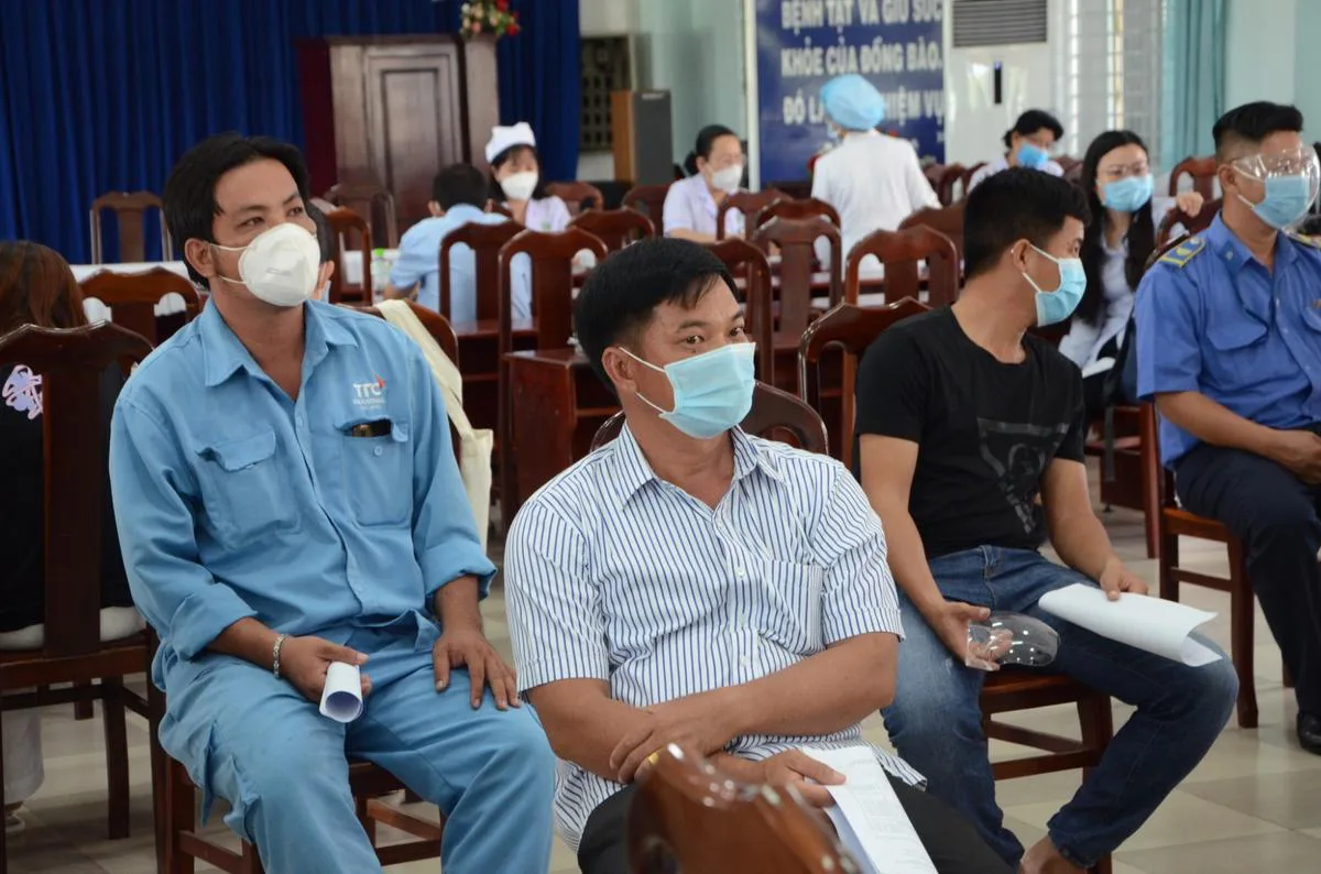 Công ty CP KCN Thành Thành Công đã tổ chức tiêm chủng vaccine ngừa Covid-19 cho toàn bộ CBNV