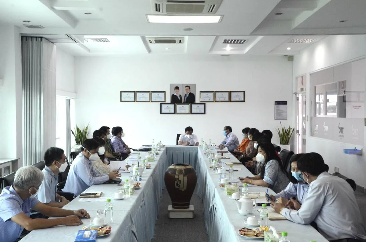 Ban quản lý Khu kinh tế tỉnh Tây Ninh tổ chức kiểm tra và làm việc với các doanh nghiệp thuộc Khu công nghiệp Thành Thành Công về việc triển khai thực hiện công tác phòng, chống dịch Covid-19 trong tình hình mới.