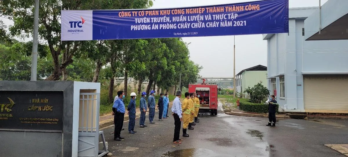 Công ty Cổ phần Khu công nghiệp Thành Thành Công đã phối hợp với Phòng Cảnh sát PCCC & CNCH Công an tỉnh Tây Ninh tổ chức triển khai tập huấn và thực tập phương án PCCC năm 2021 - Công Ty CP Khu Công Nghiệp Thành Thành Công (TTC IZ)