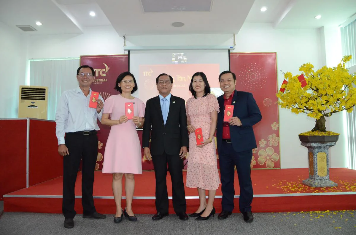 Tổng Công ty Bất động sản Công nghiệp Thành Thành Công Mừng Tân niên – Xuân Nhâm Dần 2022 - Công Ty CP Khu Công Nghiệp Thành Thành Công (TTC IZ) Tổng Công ty Bất động sản Công nghiệp Thành Thành Công Mừng Tân niên – Xuân Nhâm Dần 2022 - Công Ty CP Khu Công Nghiệp Thành Thành Công (TTC IZ)