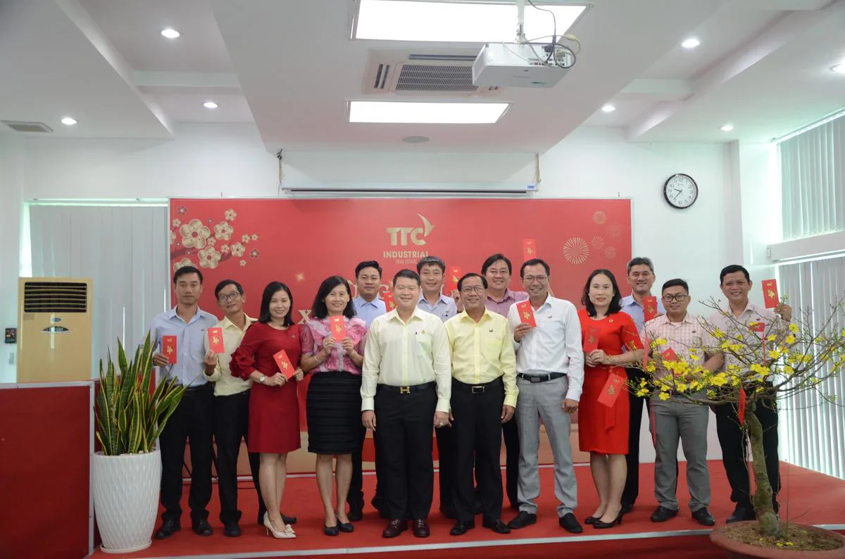 Mừng Tân niên - Xuân Quý Mão 2023 - Công Ty CP Khu Công Nghiệp Thành Thành Công (TTC IZ)