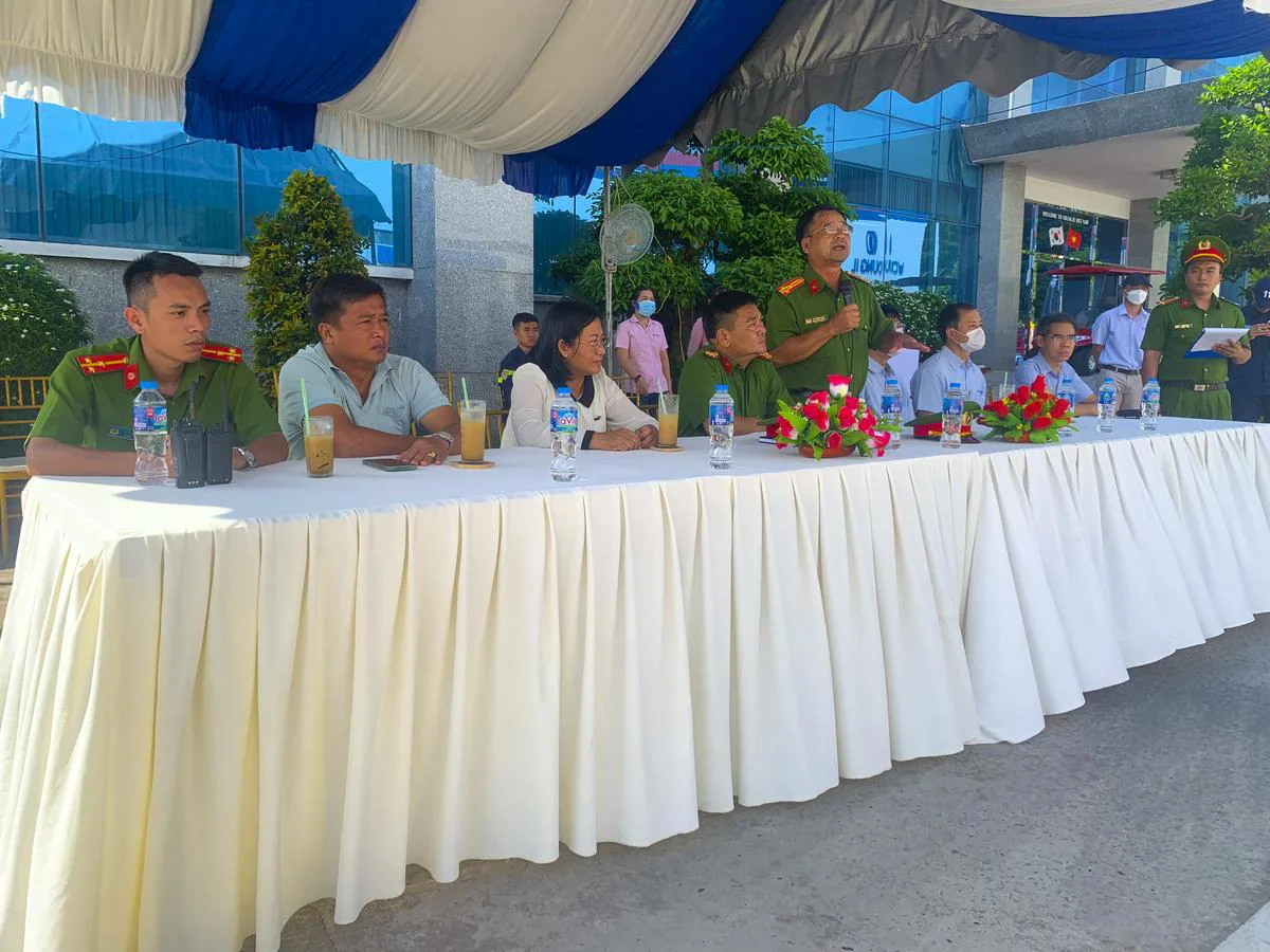 Diễn tập phương án chữa cháy, tìm kiếm cứu nạn, cứu hộ - Công Ty CP Khu Công Nghiệp Thành Thành Công (TTC IZ) Diễn tập phương án chữa cháy, tìm kiếm cứu nạn, cứu hộ - Công Ty CP Khu Công Nghiệp Thành Thành Công (TTC IZ)