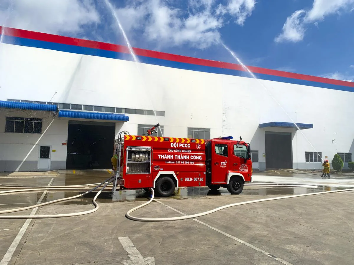 Diễn tập phương án chữa cháy, tìm kiếm cứu nạn, cứu hộ - Công Ty CP Khu Công Nghiệp Thành Thành Công (TTC IZ) Diễn tập phương án chữa cháy, tìm kiếm cứu nạn, cứu hộ - Công Ty CP Khu Công Nghiệp Thành Thành Công (TTC IZ)