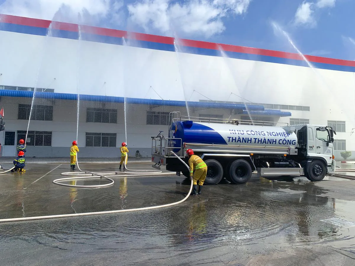 Diễn tập phương án chữa cháy, tìm kiếm cứu nạn, cứu hộ - Công Ty CP Khu Công Nghiệp Thành Thành Công (TTC IZ) Diễn tập phương án chữa cháy, tìm kiếm cứu nạn, cứu hộ - Công Ty CP Khu Công Nghiệp Thành Thành Công (TTC IZ)