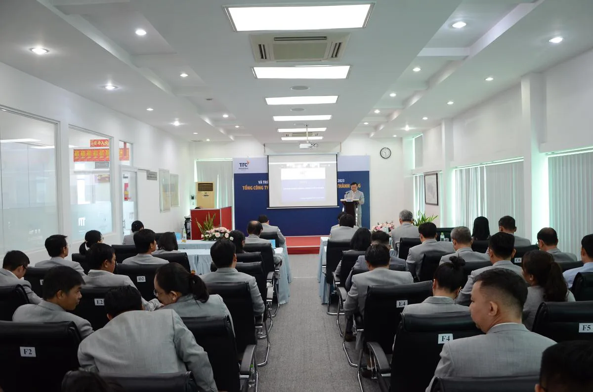 HỘI NGHỊ SƠ KẾT HOẠT ĐỘNG 6 THÁNG ĐẦU NĂM VÀ TRIỂN KHAI KẾ HOẠCH 6 THÁNG CUỐI NĂM 2023 CỦA TỔNG CÔNG TY BĐS CÔNG NGHIỆP THÀNH THÀNH CÔNG. - Công Ty CP Khu Công Nghiệp Thành Thành Công (TTC IZ)