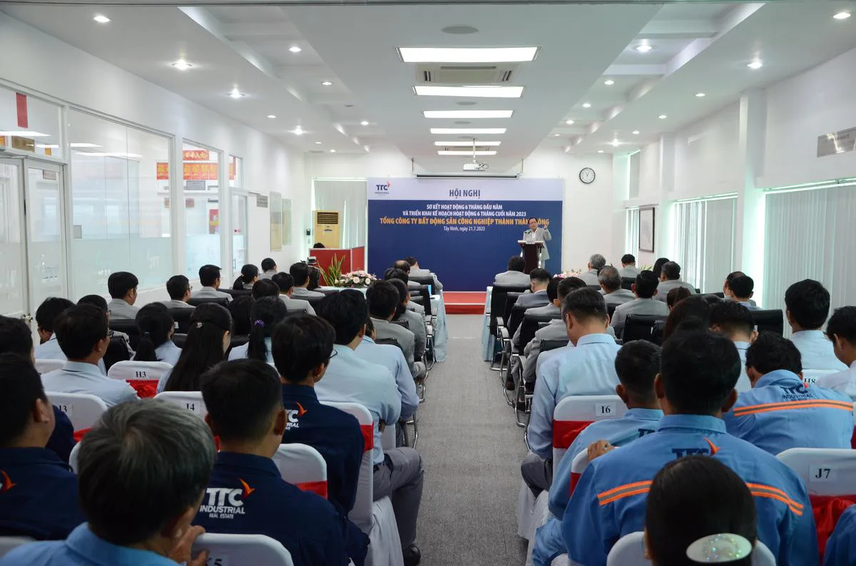 HỘI NGHỊ SƠ KẾT HOẠT ĐỘNG 6 THÁNG ĐẦU NĂM VÀ TRIỂN KHAI KẾ HOẠCH 6 THÁNG CUỐI NĂM 2023 CỦA TỔNG CÔNG TY BĐS CÔNG NGHIỆP THÀNH THÀNH CÔNG. - Công Ty CP Khu Công Nghiệp Thành Thành Công (TTC IZ)