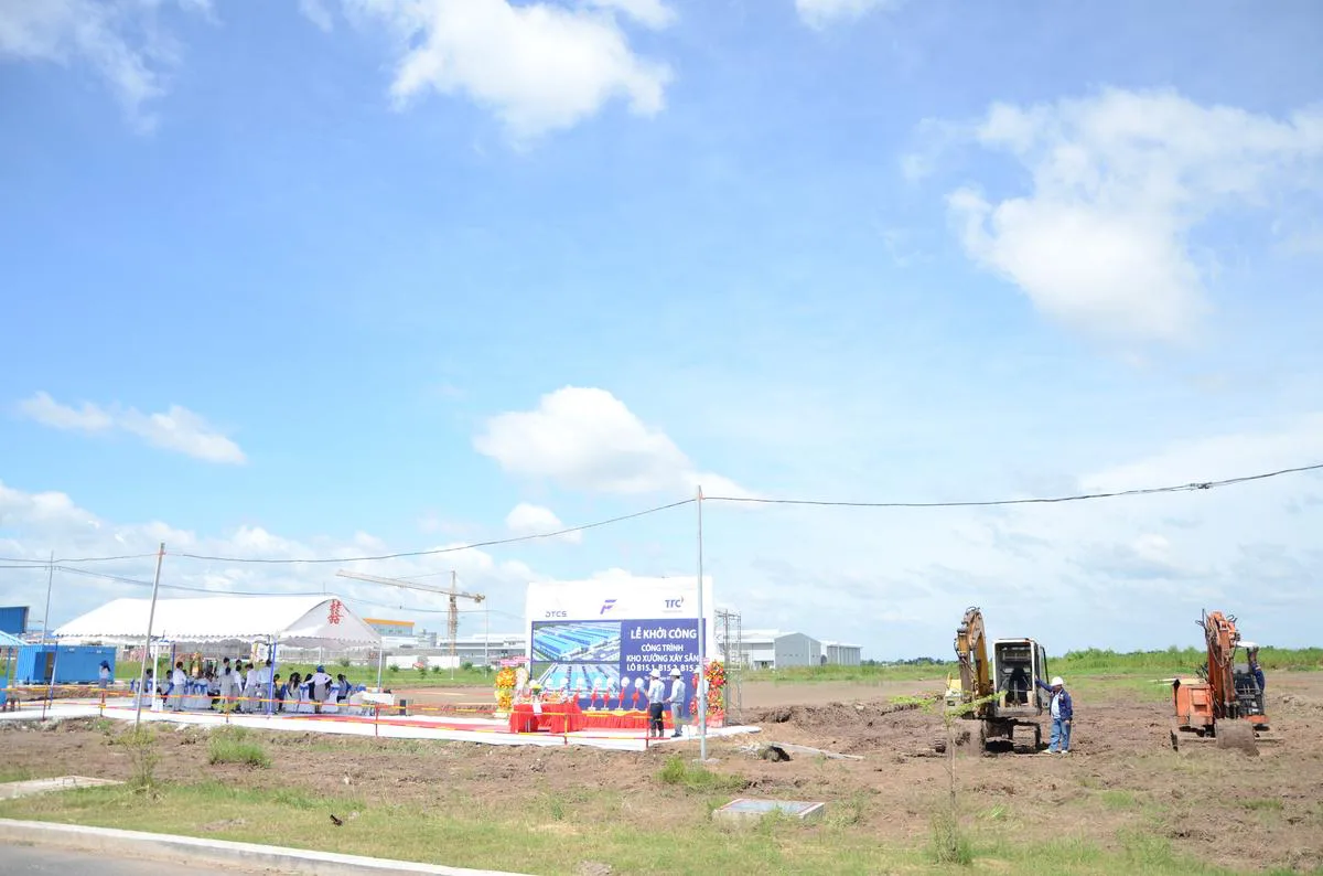 LỄ KHỞI CÔNG XÂY DỰNG CÔNG TRÌNH KHO XƯỞNG XÂY SẴN LÔ B15.1, B15.2, B15.3 - Công Ty CP Khu Công Nghiệp Thành Thành Công (TTC IZ) LỄ KHỞI CÔNG XÂY DỰNG CÔNG TRÌNH KHO XƯỞNG XÂY SẴN LÔ B15.1, B15.2, B15.3 - Công Ty CP Khu Công Nghiệp Thành Thành Công (TTC IZ)