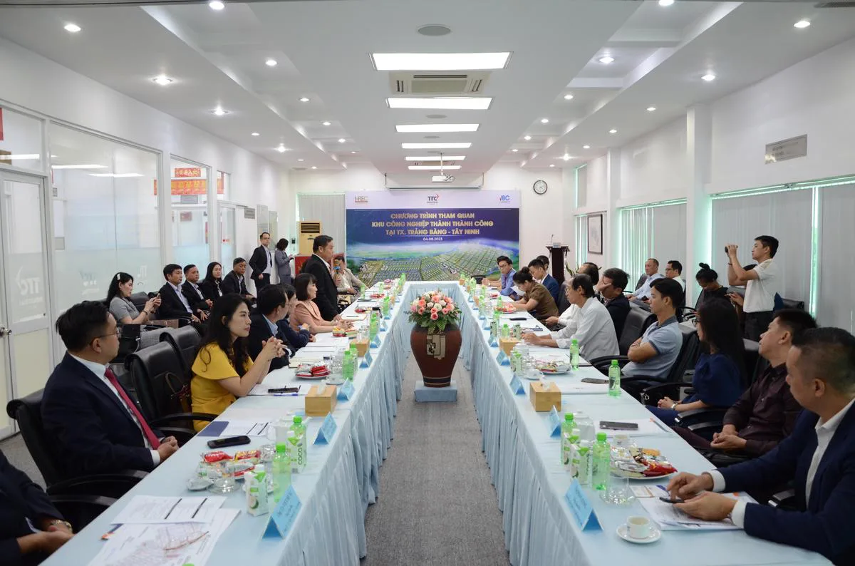 KẾT NỐI ĐẦU TƯ TẠI KHU CÔNG NGHIỆP THÀNH THÀNH CÔNG