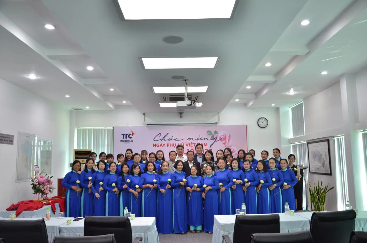 TTC IR CHÚC MỪNG NGÀY PHỤ NỮ VIỆT NAM 20/10 - Công Ty CP Khu Công Nghiệp Thành Thành Công (TTC IZ) TTC IR CHÚC MỪNG NGÀY PHỤ NỮ VIỆT NAM 20/10 - Công Ty CP Khu Công Nghiệp Thành Thành Công (TTC IZ)