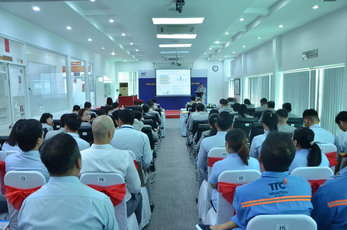HỘI NGHỊ TỔNG KẾT TTC IR NĂM 2023 VÀ TRIỂN KHAI NHIỆM VỤ NĂM 2024 - Công Ty CP Khu Công Nghiệp Thành Thành Công (TTC IZ) HỘI NGHỊ TỔNG KẾT TTC IR NĂM 2023 VÀ TRIỂN KHAI NHIỆM VỤ NĂM 2024 - Công Ty CP Khu Công Nghiệp Thành Thành Công (TTC IZ)