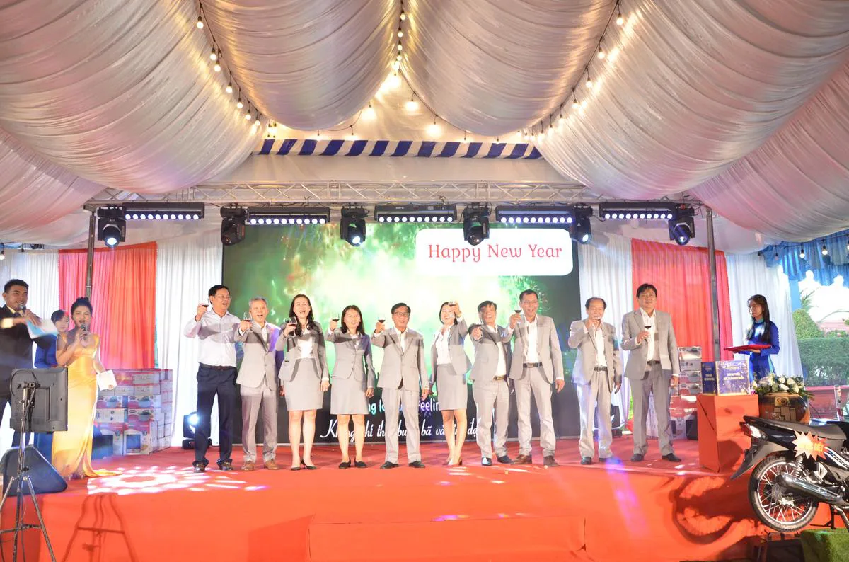 TTC IR TỔ CHỨC TIỆC TẤT NIÊN 2023 – MỪNG XUÂN GIÁP THÌN 2024 - Công Ty CP Khu Công Nghiệp Thành Thành Công (TTC IZ) TTC IR TỔ CHỨC TIỆC TẤT NIÊN 2023 – MỪNG XUÂN GIÁP THÌN 2024 - Công Ty CP Khu Công Nghiệp Thành Thành Công (TTC IZ)