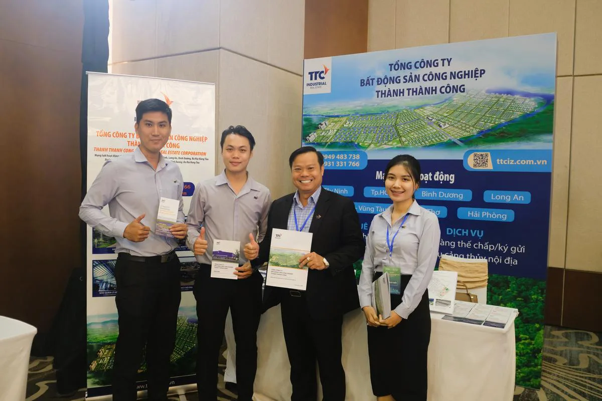 TTC IR chính thức gia nhập Liên chi hội Bất động sản Công nghiệp Việt Nam (VIREA) - Công Ty CP Khu Công Nghiệp Thành Thành Công (TTC IZ) TTC IR chính thức gia nhập Liên chi hội Bất động sản Công nghiệp Việt Nam (VIREA) - Công Ty CP Khu Công Nghiệp Thành Thành Công (TTC IZ)