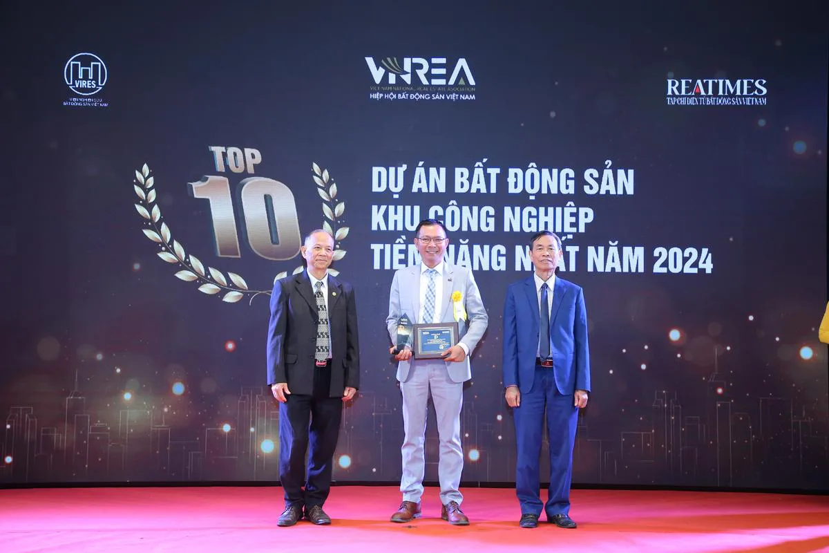 TTC IR vinh dự nhận giải thưởng tại lễ vinh danh Thương hiệu Bất động sản dẫn đầu 2023 – 2024 - Công Ty CP Khu Công Nghiệp Thành Thành Công (TTC IZ) TTC IR vinh dự nhận giải thưởng tại lễ vinh danh Thương hiệu Bất động sản dẫn đầu 2023 – 2024 - Công Ty CP Khu Công Nghiệp Thành Thành Công (TTC IZ)