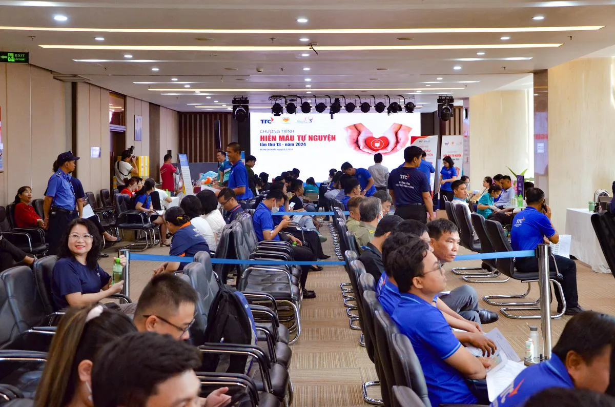 LAN TỎA HÀNH TRÌNH “NIỀM VUI TỪ LÒNG NHÂN ÁI” LẦN THỨ 13 - Công Ty CP Khu Công Nghiệp Thành Thành Công (TTC IZ)
