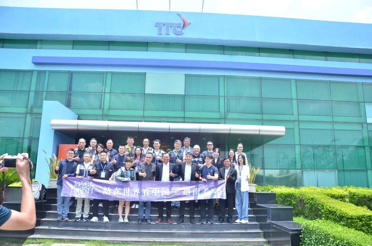 ĐOÀN DOANH NGHIỆP HỌC VIỆN KINH DOANH JIDANG – NGÔ HIỂU BA (TRUNG QUỐC) THĂM VÀ LÀM VIỆC TẠI KCN THÀNH THÀNH CÔNG