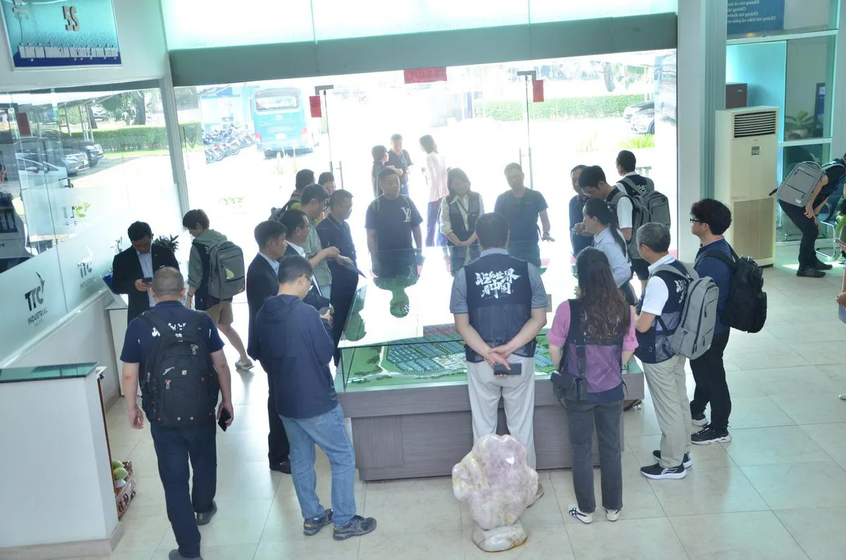 ĐOÀN DOANH NGHIỆP HỌC VIỆN KINH DOANH JIDANG – NGÔ HIỂU BA (TRUNG QUỐC) THĂM VÀ LÀM VIỆC TẠI KCN THÀNH THÀNH CÔNG - Công Ty CP Khu Công Nghiệp Thành Thành Công (TTC IZ) ĐOÀN DOANH NGHIỆP HỌC VIỆN KINH DOANH JIDANG – NGÔ HIỂU BA (TRUNG QUỐC) THĂM VÀ LÀM VIỆC TẠI KCN THÀNH THÀNH CÔNG - Công Ty CP Khu Công Nghiệp Thành Thành Công (TTC IZ)