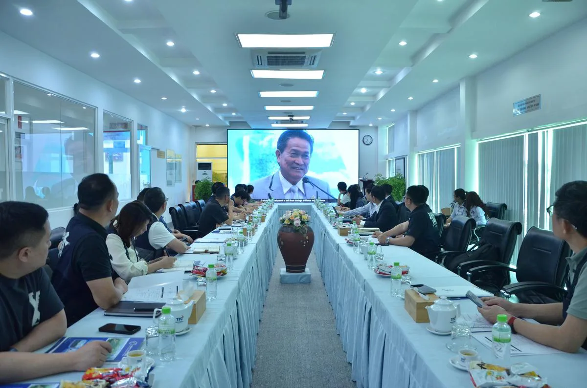 ĐOÀN DOANH NGHIỆP HỌC VIỆN KINH DOANH JIDANG – NGÔ HIỂU BA (TRUNG QUỐC) THĂM VÀ LÀM VIỆC TẠI KCN THÀNH THÀNH CÔNG - Công Ty CP Khu Công Nghiệp Thành Thành Công (TTC IZ) ĐOÀN DOANH NGHIỆP HỌC VIỆN KINH DOANH JIDANG – NGÔ HIỂU BA (TRUNG QUỐC) THĂM VÀ LÀM VIỆC TẠI KCN THÀNH THÀNH CÔNG - Công Ty CP Khu Công Nghiệp Thành Thành Công (TTC IZ)