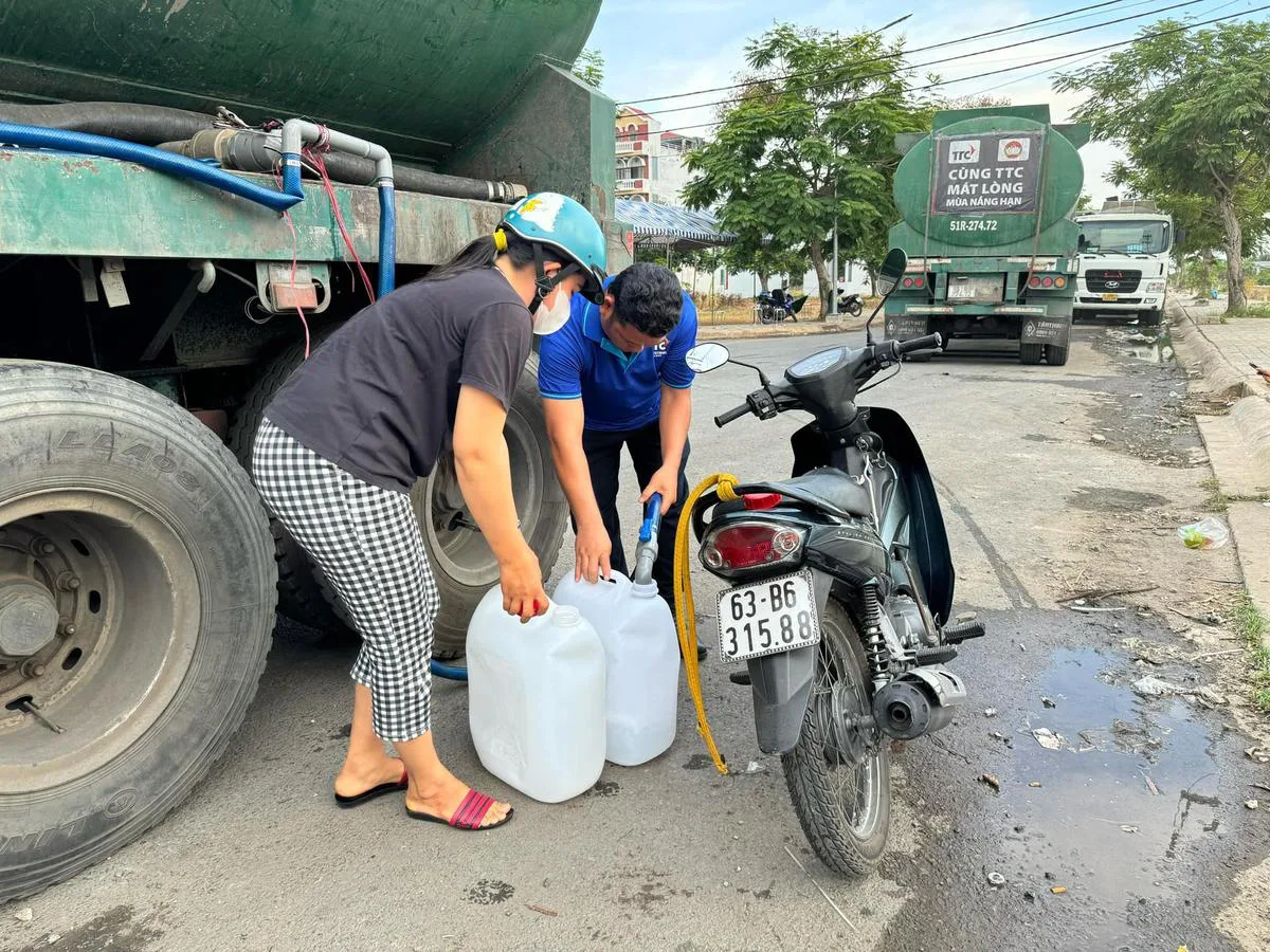 CÙNG TTC - MÁT LÒNG MÙA NẮNG HẠN - Công Ty CP Khu Công Nghiệp Thành Thành Công (TTC IZ) CÙNG TTC - MÁT LÒNG MÙA NẮNG HẠN - Công Ty CP Khu Công Nghiệp Thành Thành Công (TTC IZ)