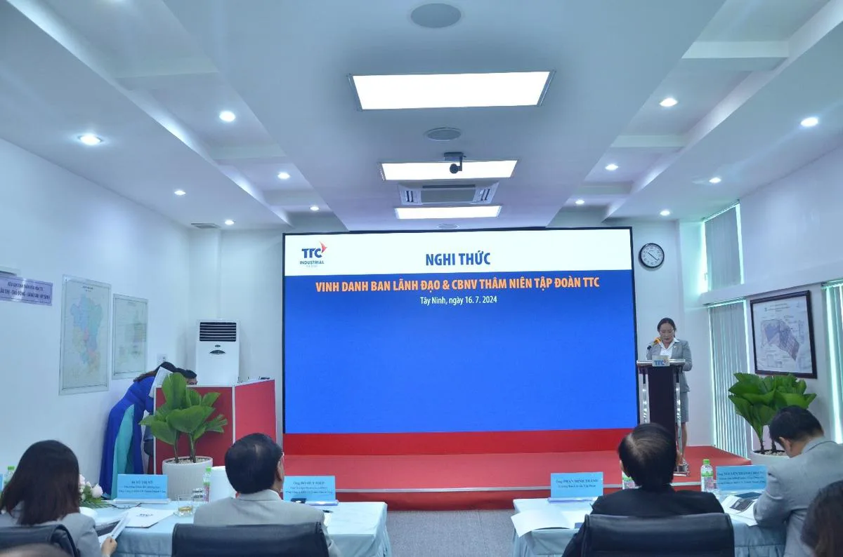 Hội nghị sơ kết TTC IR 2024: Kế hoạch doanh thu đạt 137% trong 6 tháng đầu năm. - Công Ty CP Khu Công Nghiệp Thành Thành Công (TTC IZ)