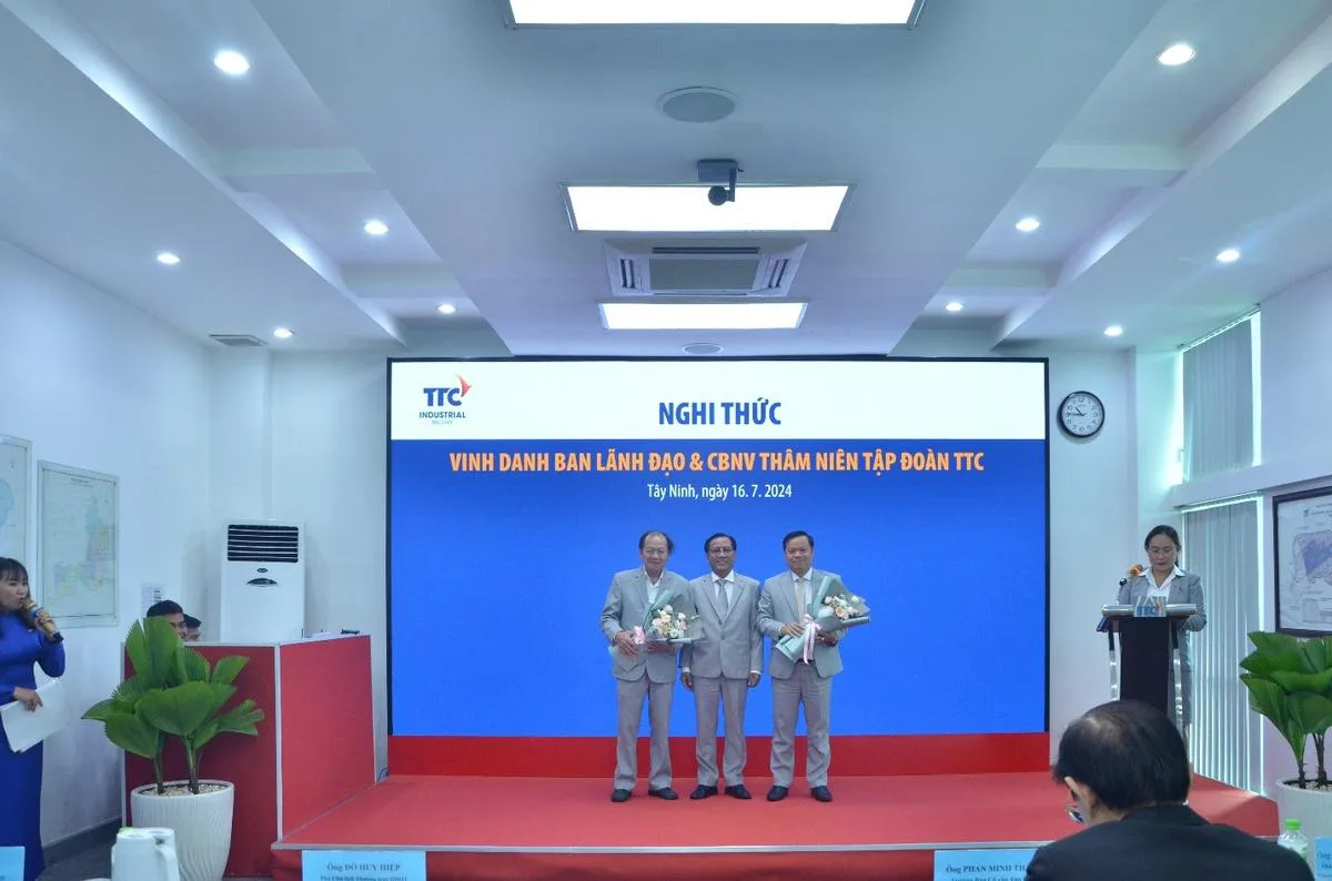 Hội nghị sơ kết TTC IR 2024: Kế hoạch doanh thu đạt 137% trong 6 tháng đầu năm. - Công Ty CP Khu Công Nghiệp Thành Thành Công (TTC IZ)