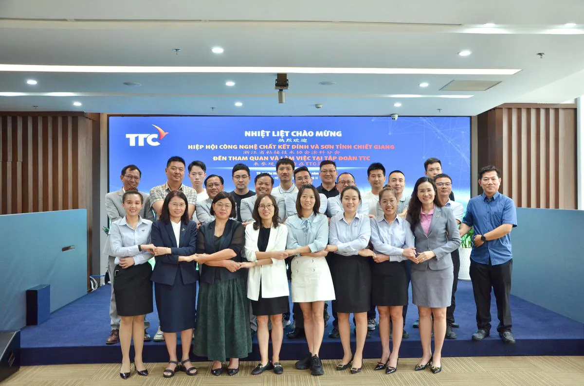 TTC IR ĐÓN TIẾP HIỆP HỘI CÔNG NGHỆ CHẤT KẾT DÍNH VÀ SƠN TỈNH CHIẾT GIANG TẠI THÀNH PHỐ HỒ CHÍ MINH - Công Ty CP Khu Công Nghiệp Thành Thành Công (TTC IZ) TTC IR ĐÓN TIẾP HIỆP HỘI CÔNG NGHỆ CHẤT KẾT DÍNH VÀ SƠN TỈNH CHIẾT GIANG TẠI THÀNH PHỐ HỒ CHÍ MINH - Công Ty CP Khu Công Nghiệp Thành Thành Công (TTC IZ)