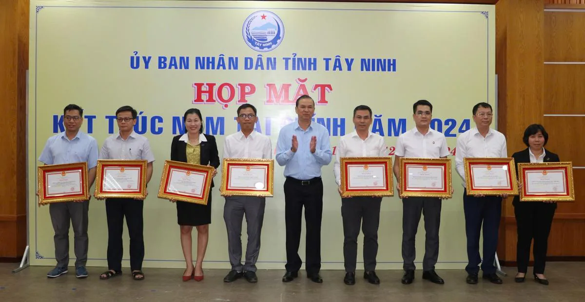 Công ty Cổ phần KCN Thành Thành Công (TTC IZ) vinh dự được trao tặng bằng khen Đơn vị có thành tích xuất sắc trong công tác tài chính và pháp luật thuế năm 2024.
