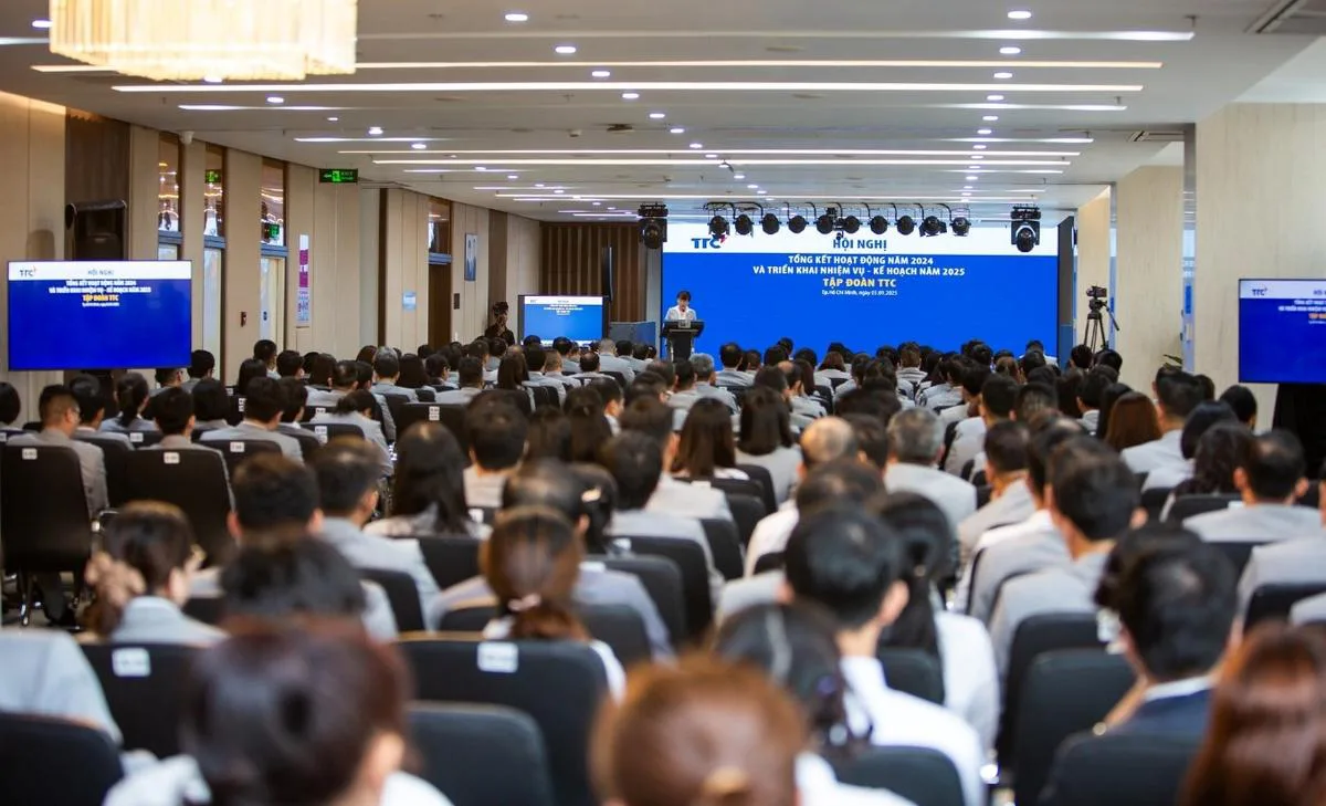 TTC IZ ghi dấu ấn tại hội nghị Tổng Kết Năm 2024 Tập Đoàn TTC - Công Ty CP Khu Công Nghiệp Thành Thành Công (TTC IZ) TTC IZ ghi dấu ấn tại hội nghị Tổng Kết Năm 2024 Tập Đoàn TTC - Công Ty CP Khu Công Nghiệp Thành Thành Công (TTC IZ)