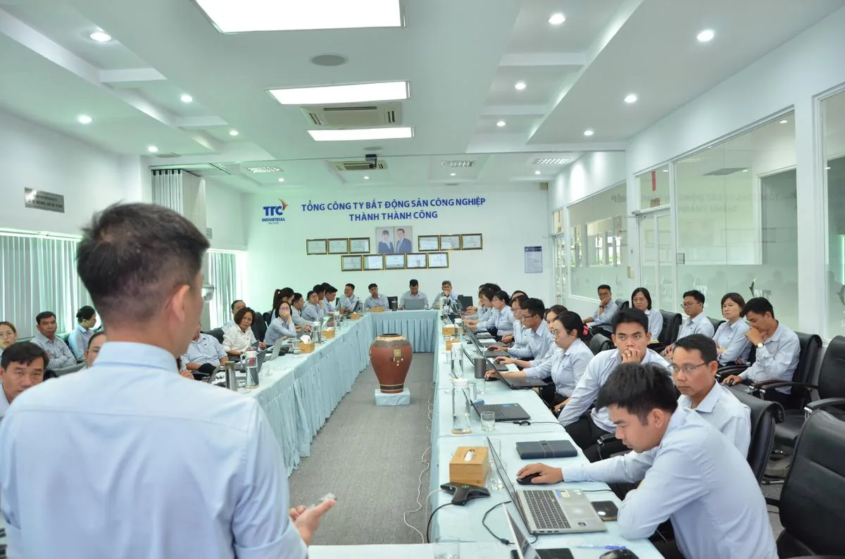 TTC IZ TỔ CHỨC CHƯƠNG TRÌNH ĐÀO TẠO “KIẾN THỨC CƠ BẢN VỀ AI” - Công Ty CP Khu Công Nghiệp Thành Thành Công (TTC IZ) TTC IZ TỔ CHỨC CHƯƠNG TRÌNH ĐÀO TẠO “KIẾN THỨC CƠ BẢN VỀ AI” - Công Ty CP Khu Công Nghiệp Thành Thành Công (TTC IZ)