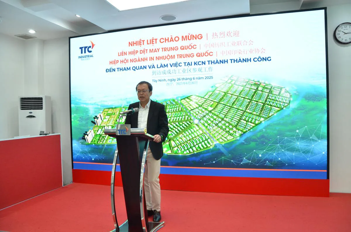 TTC IZ ĐÓN TIẾP HIỆP HỘI NGÀNH IN NHUỘM TRUNG QUỐC: GIỚI THIỆU CƠ SỞ HẠ TẦNG ĐỒNG BỘ HIỆN ĐẠI - Công Ty CP Khu Công Nghiệp Thành Thành Công (TTC IZ) TTC IZ ĐÓN TIẾP HIỆP HỘI NGÀNH IN NHUỘM TRUNG QUỐC: GIỚI THIỆU CƠ SỞ HẠ TẦNG ĐỒNG BỘ HIỆN ĐẠI - Công Ty CP Khu Công Nghiệp Thành Thành Công (TTC IZ)