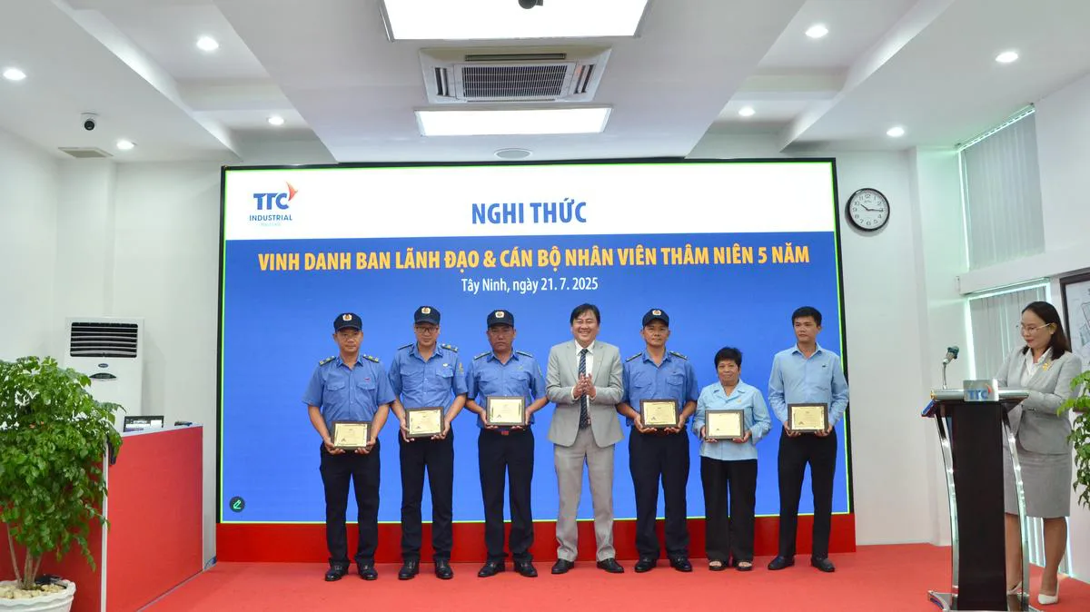 TTC IZ SƠ KẾT 6 THÁNG ĐẦU NĂM 2025: ĐẶT TRỌNG TÂM VÀO CHIẾN LƯỢC KHU CÔNG NGHIỆP SINH THÁI - Công Ty CP Khu Công Nghiệp Thành Thành Công (TTC IZ) TTC IZ SƠ KẾT 6 THÁNG ĐẦU NĂM 2025: ĐẶT TRỌNG TÂM VÀO CHIẾN LƯỢC KHU CÔNG NGHIỆP SINH THÁI - Công Ty CP Khu Công Nghiệp Thành Thành Công (TTC IZ)