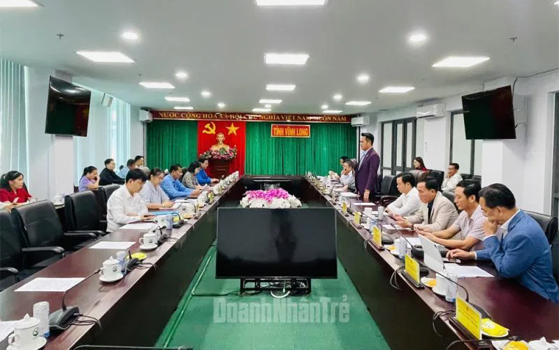 Hội Doanh nhân trẻ Việt Nam làm việc với UBND tỉnh Vĩnh Long