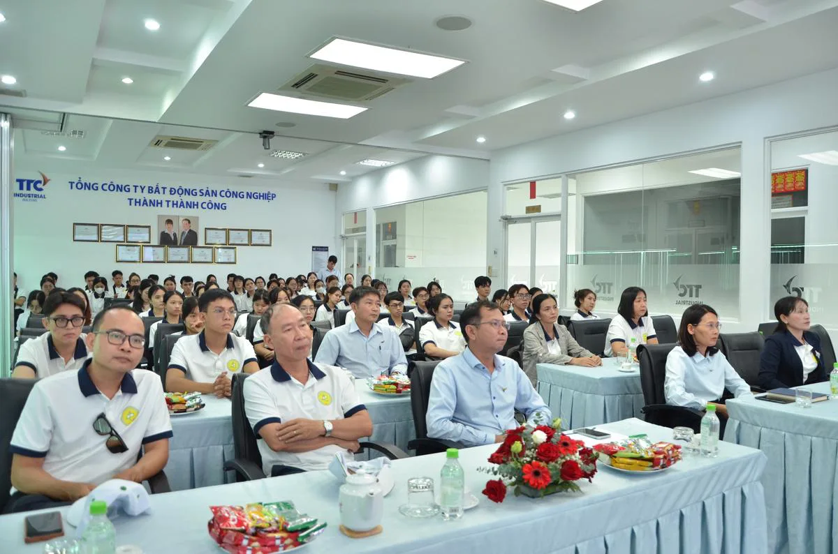 TRƯỜNG ĐẠI HỌC AN GIANG THAM QUAN KCN THÀNH THÀNH CÔNG