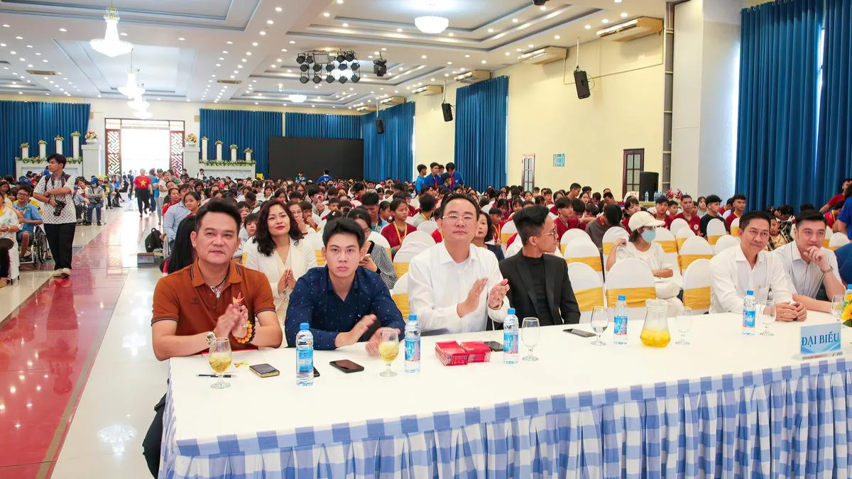 TTC IZ đồng hành “Chắp cánh ước mơ – Vững bước tới trường”