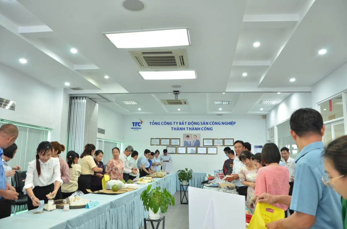 TTC IZ GARAGE SALE 2025 – CHO ĐI LÀ CÒN MÃI”: VÌ CỘNG ĐỒNG PHÁT TRIỂN ĐỊA PHƯƠNG