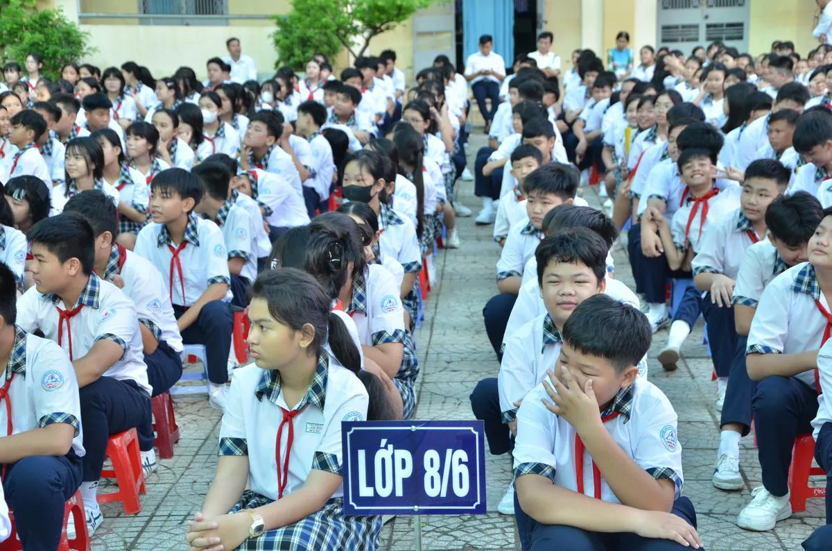 TTC IZ trao tặng 1000 quyển tập, thắp sáng ước mơ học đường - Công Ty CP Khu Công Nghiệp Thành Thành Công (TTC IZ) TTC IZ trao tặng 1000 quyển tập, thắp sáng ước mơ học đường - Công Ty CP Khu Công Nghiệp Thành Thành Công (TTC IZ)