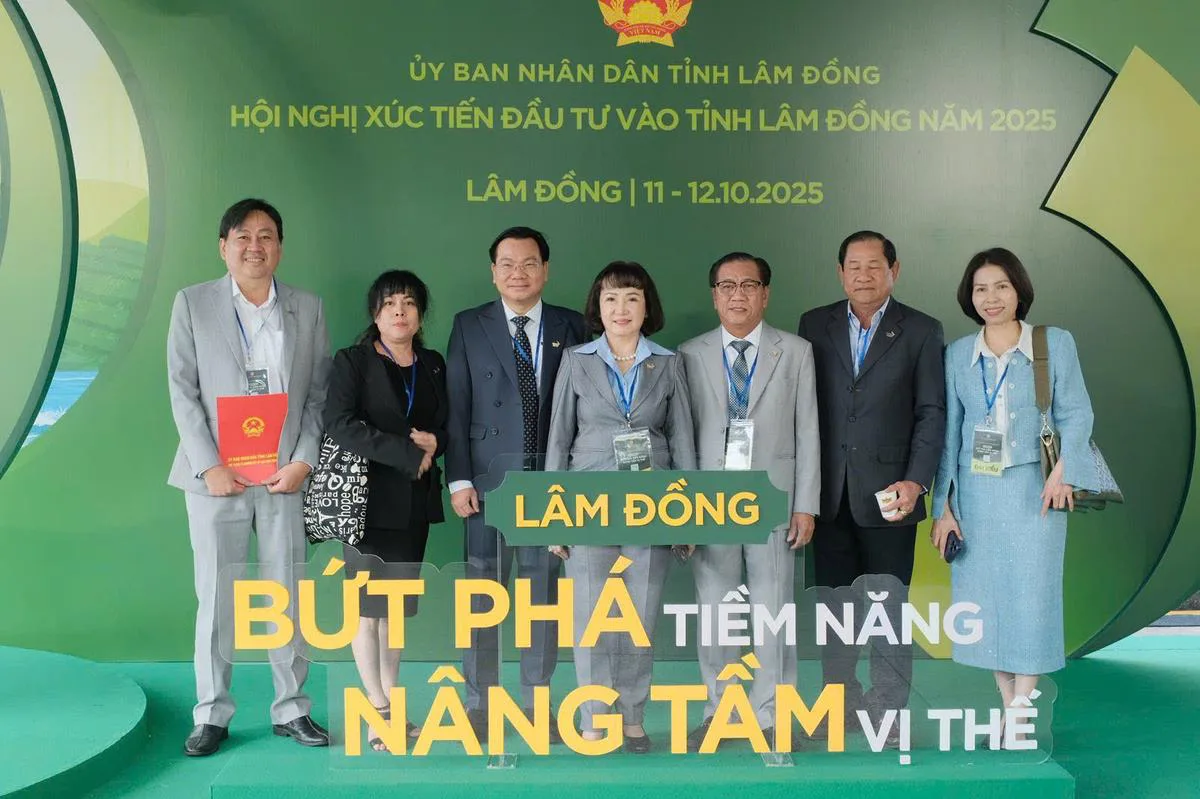 TTC IZ ĐÓN NHẬN CHỨNG NHẬN ĐẦU TƯ DỰ ÁN CỤM CÔNG NGHIỆP ĐẠ OAI TẠI HỘI NGHỊ XÚC TIẾN ĐẦU TƯ TỈNH LÂM ĐỒNG 2025 - Công Ty CP Khu Công Nghiệp Thành Thành Công (TTC IZ)