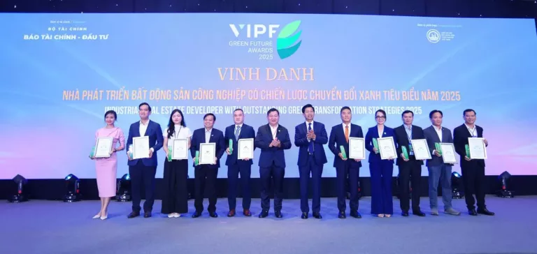 KHẲNG ĐỊNH CAM KẾT BỀN VỮNG, TTC IZ ĐƯỢC VINH DANH NHÀ PHÁT TRIỂN BĐS CÔNG NGHIỆP CÓ CHIẾN LƯỢC CHUYỂN ĐỔI XANH TIÊU BIỂU - Công Ty CP Khu Công Nghiệp Thành Thành Công (TTC IZ)