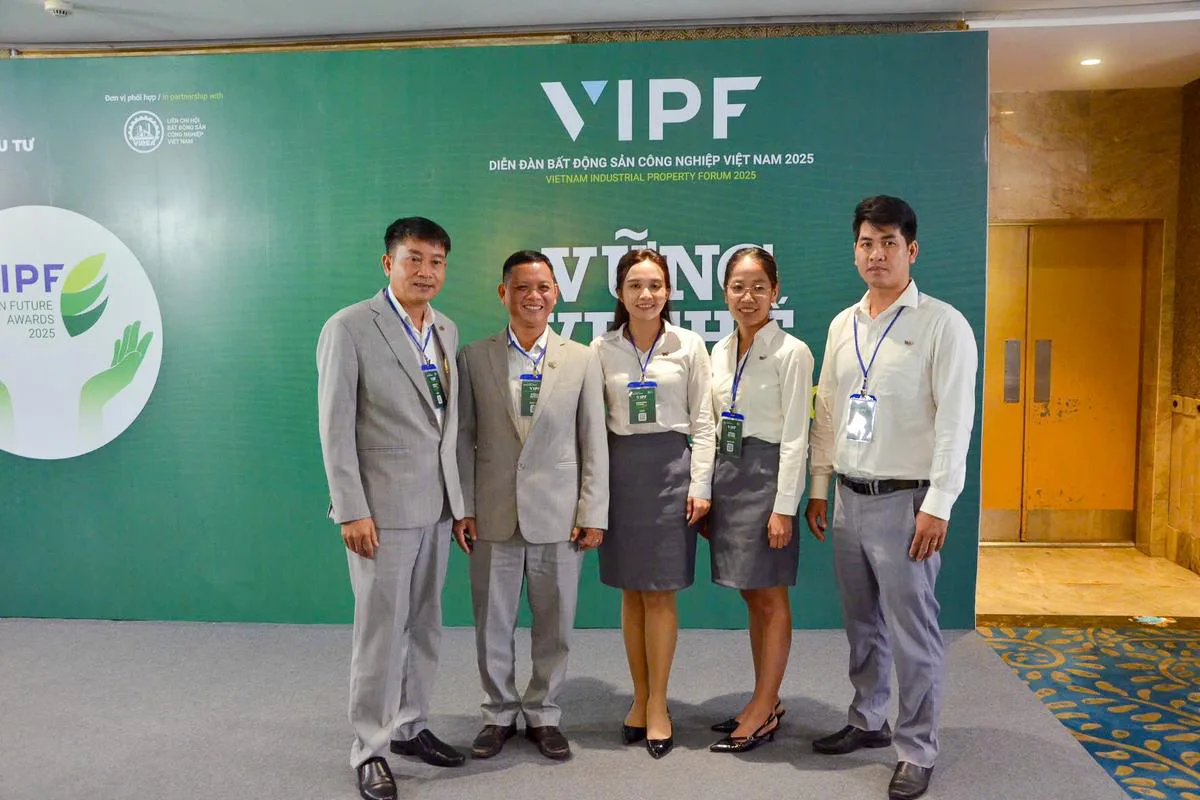 KHẲNG ĐỊNH CAM KẾT BỀN VỮNG, TTC IZ ĐƯỢC VINH DANH NHÀ PHÁT TRIỂN BĐS CÔNG NGHIỆP CÓ CHIẾN LƯỢC CHUYỂN ĐỔI XANH TIÊU BIỂU - Công Ty CP Khu Công Nghiệp Thành Thành Công (TTC IZ) KHẲNG ĐỊNH CAM KẾT BỀN VỮNG, TTC IZ ĐƯỢC VINH DANH NHÀ PHÁT TRIỂN BĐS CÔNG NGHIỆP CÓ CHIẾN LƯỢC CHUYỂN ĐỔI XANH TIÊU BIỂU - Công Ty CP Khu Công Nghiệp Thành Thành Công (TTC IZ)