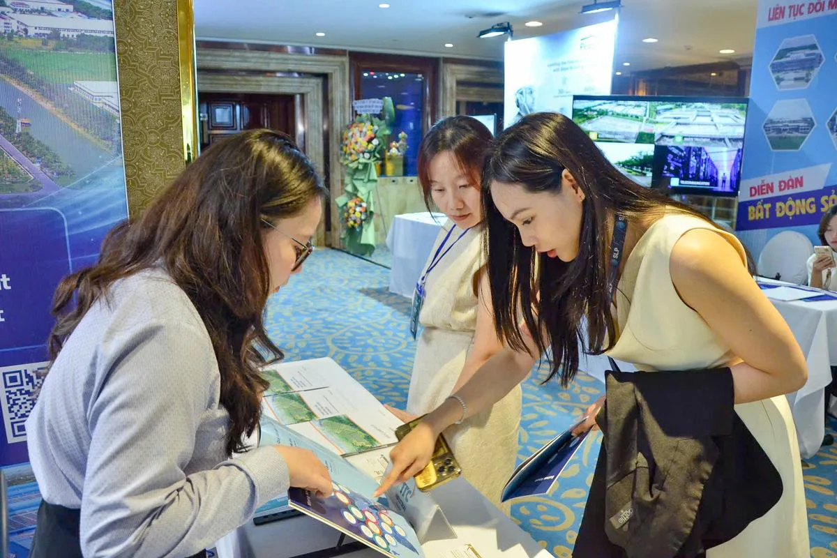 KHẲNG ĐỊNH CAM KẾT BỀN VỮNG, TTC IZ ĐƯỢC VINH DANH NHÀ PHÁT TRIỂN BĐS CÔNG NGHIỆP CÓ CHIẾN LƯỢC CHUYỂN ĐỔI XANH TIÊU BIỂU - Công Ty CP Khu Công Nghiệp Thành Thành Công (TTC IZ) KHẲNG ĐỊNH CAM KẾT BỀN VỮNG, TTC IZ ĐƯỢC VINH DANH NHÀ PHÁT TRIỂN BĐS CÔNG NGHIỆP CÓ CHIẾN LƯỢC CHUYỂN ĐỔI XANH TIÊU BIỂU - Công Ty CP Khu Công Nghiệp Thành Thành Công (TTC IZ)