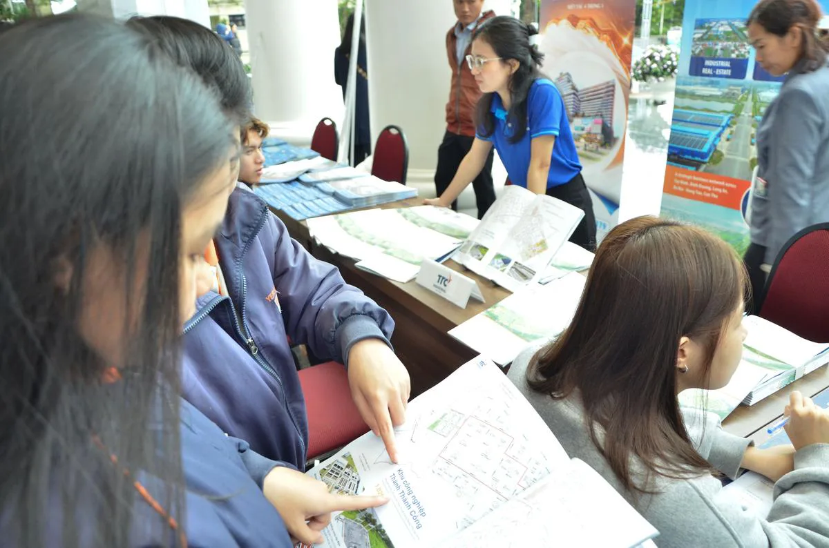 TTC IZ đồng hành cùng sinh viên Yersin tại TTC Day 2025 - Công Ty CP Khu Công Nghiệp Thành Thành Công (TTC IZ)