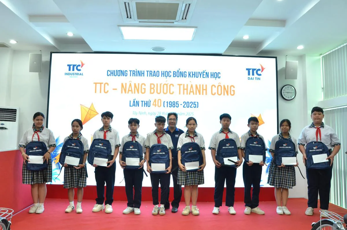 40 năm hành trình: TTC IZ – Nâng bước thành công - Công Ty CP Khu Công Nghiệp Thành Thành Công (TTC IZ) 40 năm hành trình: TTC IZ – Nâng bước thành công - Công Ty CP Khu Công Nghiệp Thành Thành Công (TTC IZ)