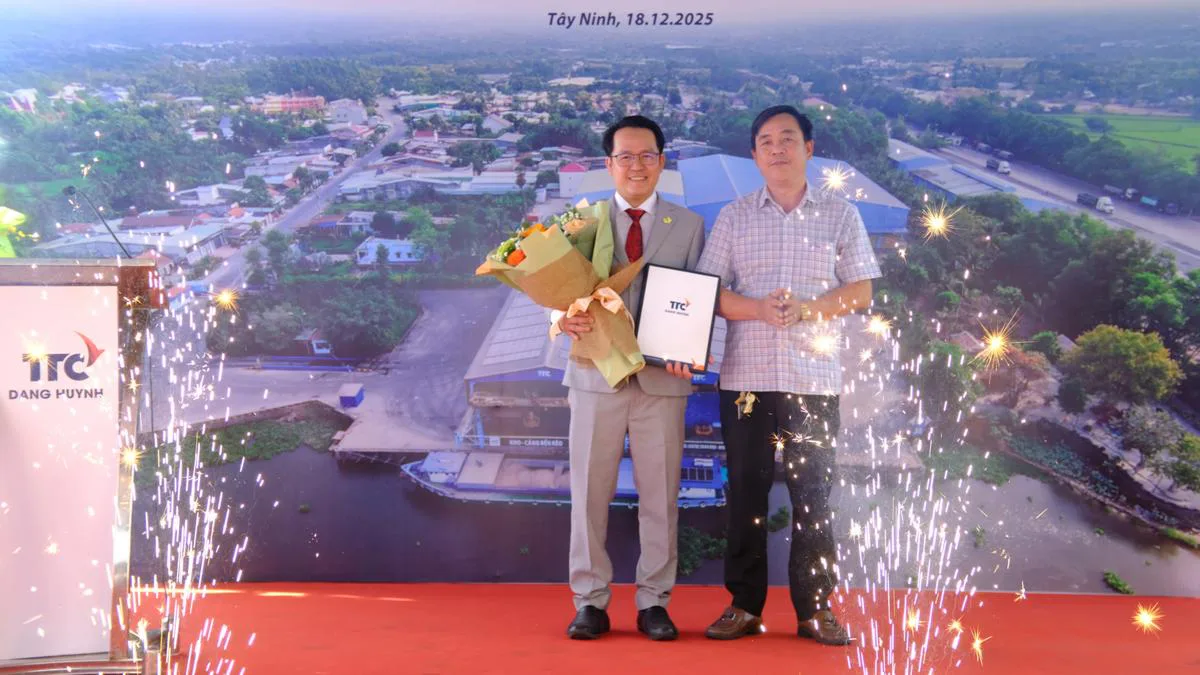 Cảng Bến Kéo chính thức công bố năng lực tiếp nhận phương tiện thủy 2.000 tấn - Công Ty CP Khu Công Nghiệp Thành Thành Công (TTC IZ)