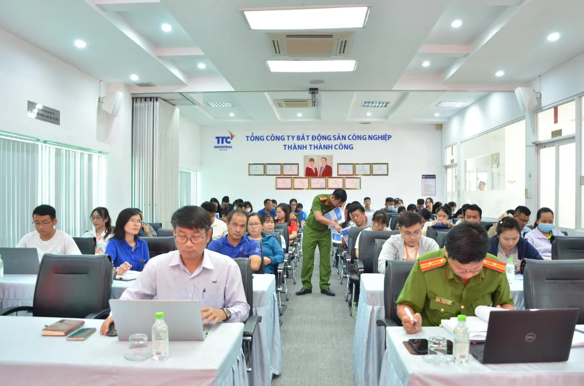 TTC IZ tổ chức tuyên truyền pháp luật về bảo vệ môi trường trong lĩnh vực công nghiệp và xây dựng - Công Ty CP Khu Công Nghiệp Thành Thành Công (TTC IZ) TTC IZ tổ chức tuyên truyền pháp luật về bảo vệ môi trường trong lĩnh vực công nghiệp và xây dựng - Công Ty CP Khu Công Nghiệp Thành Thành Công (TTC IZ)