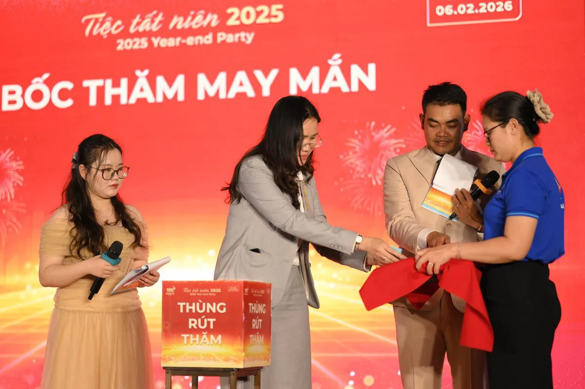Tiệc Tất niên TTC IZ 2025 – Chung một ý chí, cùng mở tương lai - Công Ty CP Khu Công Nghiệp Thành Thành Công (TTC IZ)