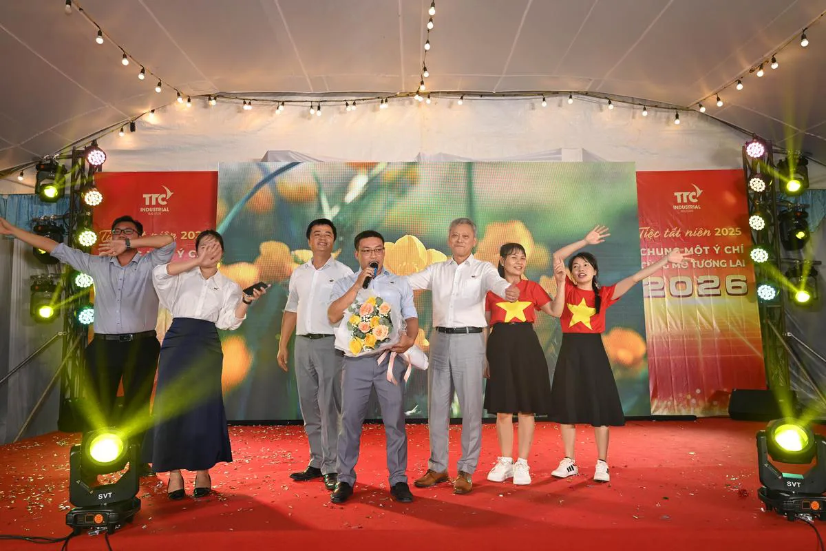 Tiệc Tất niên TTC IZ 2025 – Chung một ý chí, cùng mở tương lai - Công Ty CP Khu Công Nghiệp Thành Thành Công (TTC IZ)