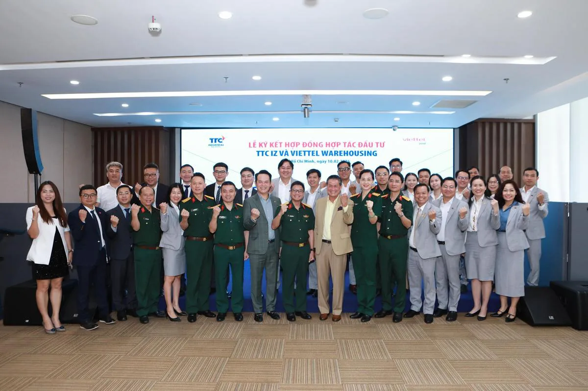 TTC IZ ký kết hợp đồng hợp tác đầu tư với Viettel Warehousing
