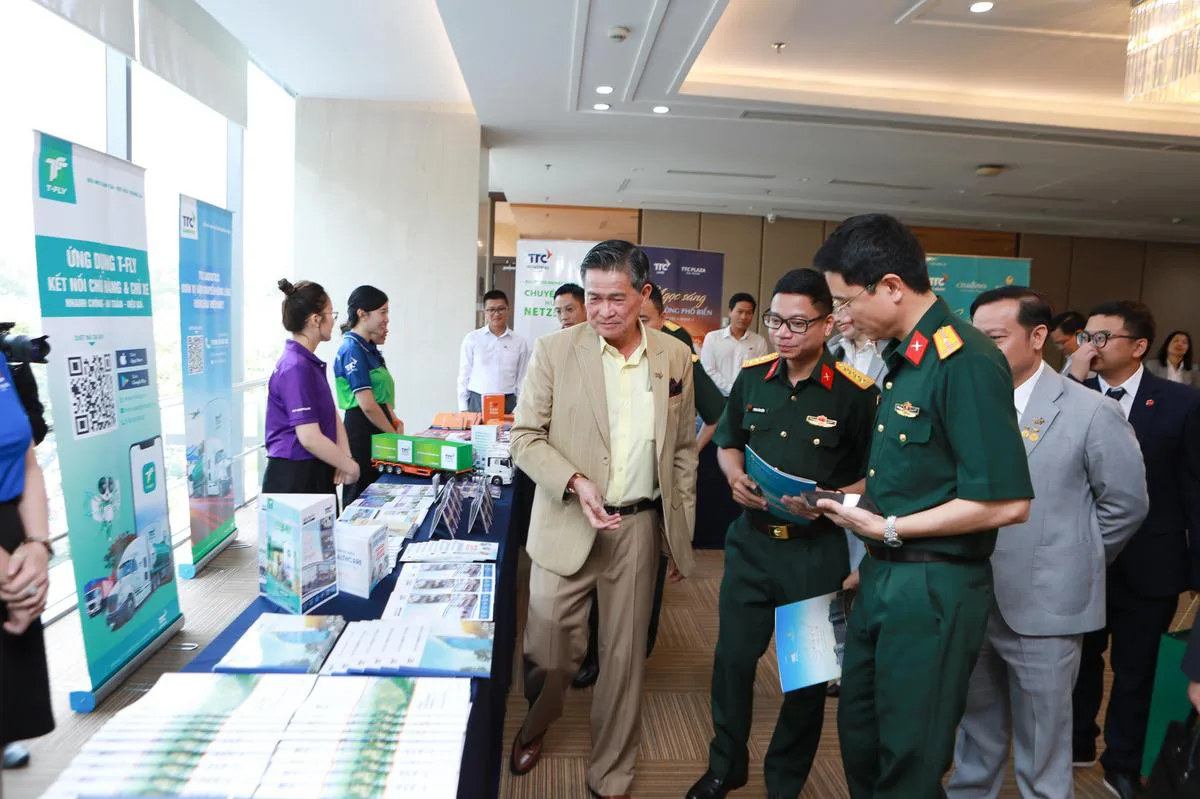 TTC IZ ký kết hợp đồng hợp tác đầu tư với Viettel Warehousing - Công Ty CP Khu Công Nghiệp Thành Thành Công (TTC IZ)
