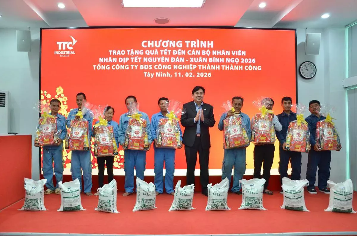 Tết sẻ chia - Xuân gắn kết cùng TTC IZ - Công Ty CP Khu Công Nghiệp Thành Thành Công (TTC IZ) Tết sẻ chia - Xuân gắn kết cùng TTC IZ - Công Ty CP Khu Công Nghiệp Thành Thành Công (TTC IZ)