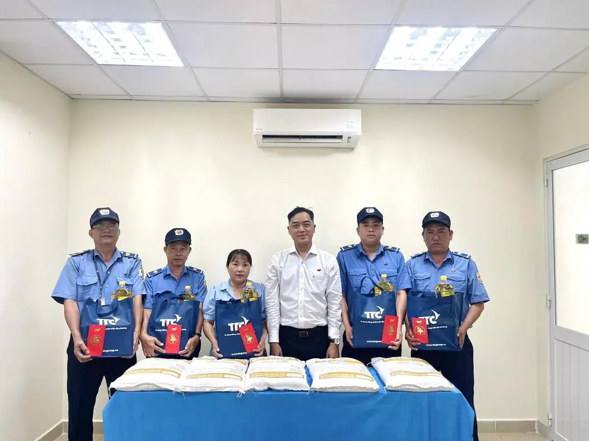Tết sẻ chia - Xuân gắn kết cùng TTC IZ - Công Ty CP Khu Công Nghiệp Thành Thành Công (TTC IZ) Tết sẻ chia - Xuân gắn kết cùng TTC IZ - Công Ty CP Khu Công Nghiệp Thành Thành Công (TTC IZ)